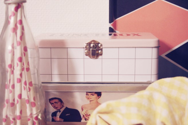 matlåda metall plåt