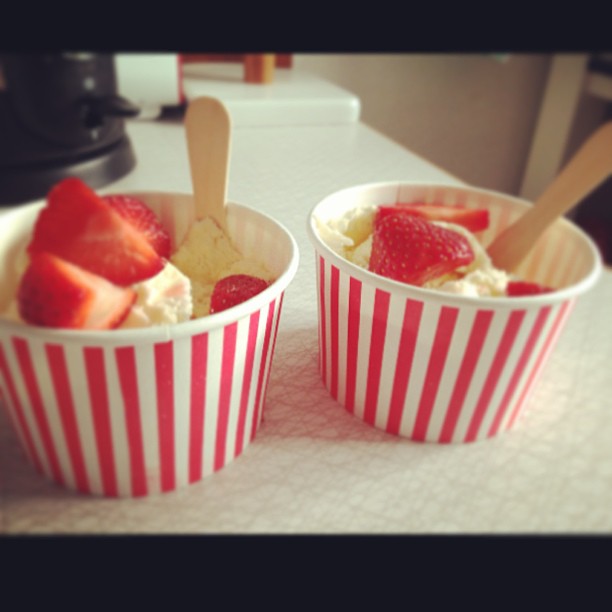 summer ice cream strawberry